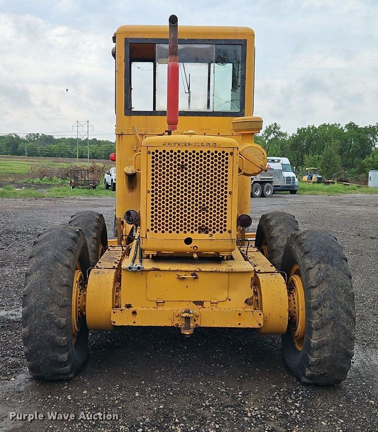 image for item EI8224 1970 Caterpillar  112F rigid frame motor grader