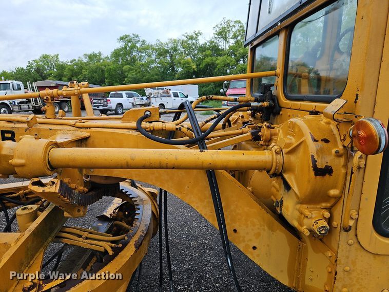 image for item EI8224 1970 Caterpillar  112F rigid frame motor grader