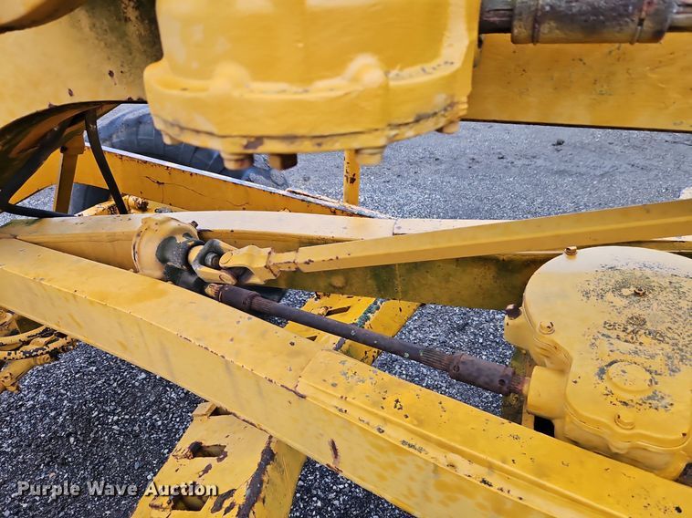 image for item EI8224 1970 Caterpillar  112F rigid frame motor grader