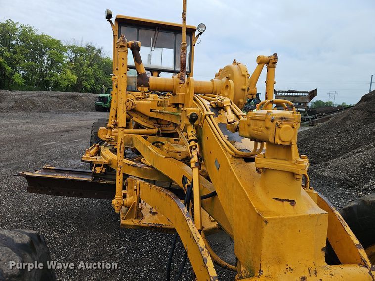 image for item EI8224 1970 Caterpillar  112F rigid frame motor grader
