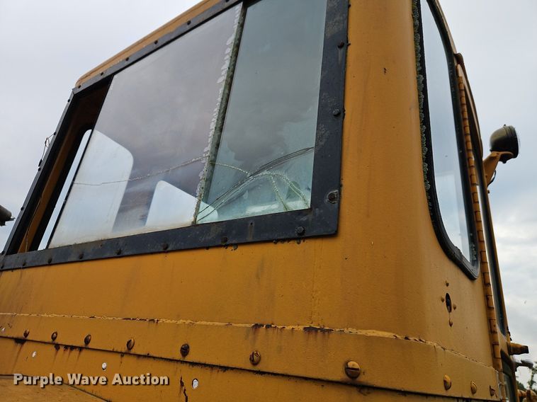 image for item EI8224 1970 Caterpillar  112F rigid frame motor grader