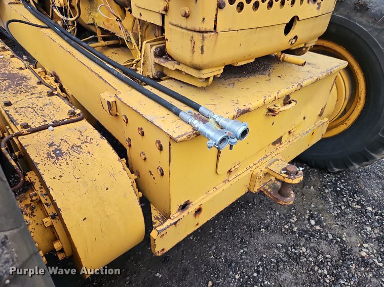 image for item EI8224 1970 Caterpillar  112F rigid frame motor grader