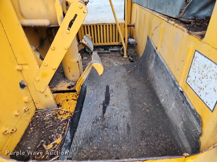 image for item EI8224 1970 Caterpillar  112F rigid frame motor grader