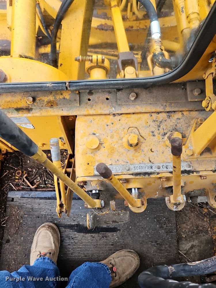 image for item EI8224 1970 Caterpillar  112F rigid frame motor grader