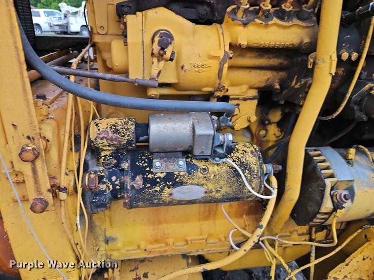 image for item EI8224 1970 Caterpillar  112F rigid frame motor grader