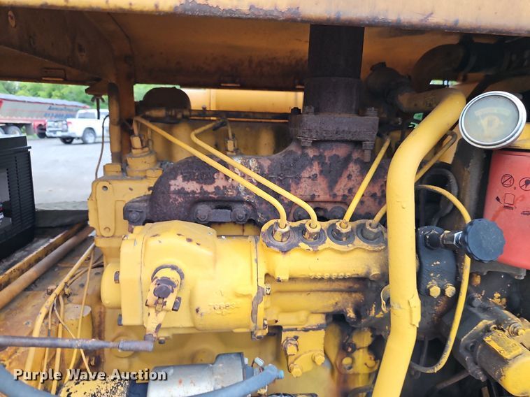 image for item EI8224 1970 Caterpillar  112F rigid frame motor grader