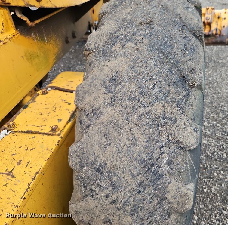 image for item EI8224 1970 Caterpillar  112F rigid frame motor grader