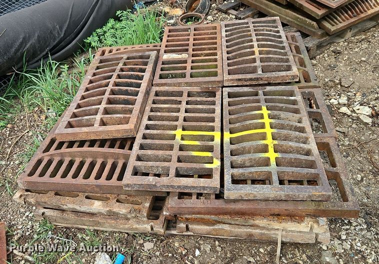 image for item EI8228 Drain grates 