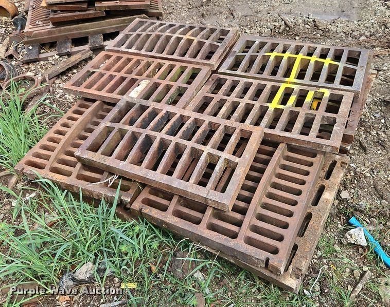 image for item EI8228 Drain grates 
