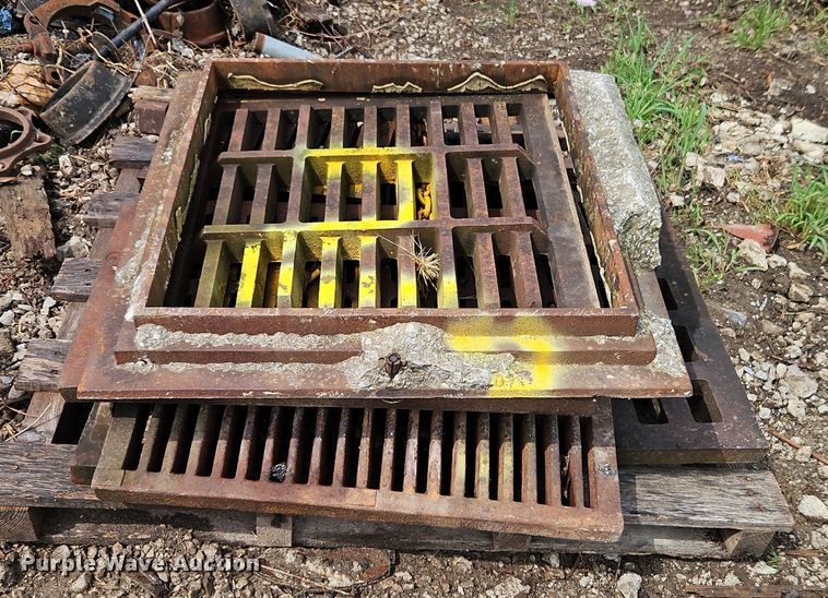 image for item EI8228 Drain grates 
