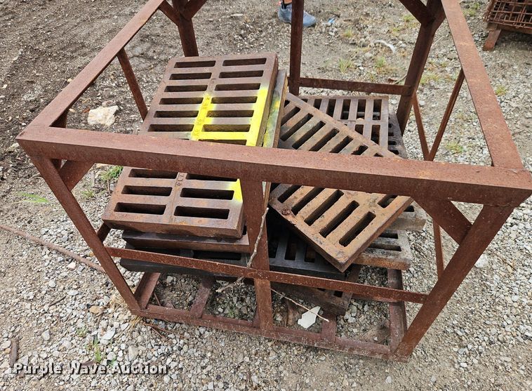image for item EI8228 Drain grates 