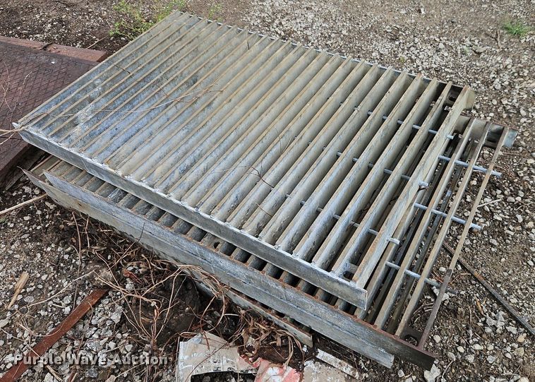 image for item EI8228 Drain grates 