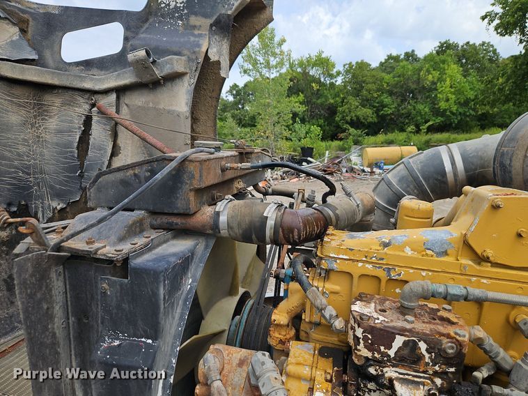 image for item EI8229 1986 Kenworth T600 water truck