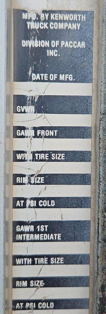 image for item EI8229 1986 Kenworth T600 water truck