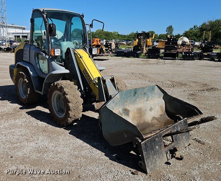 image for item EI8232 2008 Wacker Neuson 341 wheel loader