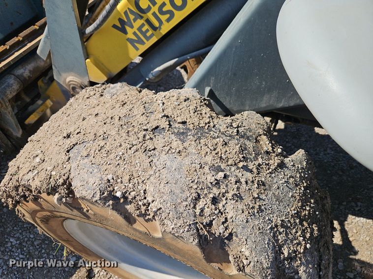 image for item EI8232 2008 Wacker Neuson 341 wheel loader