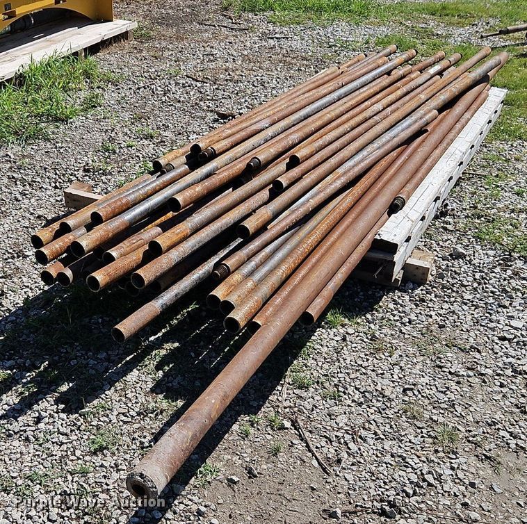 image for item EI8233  Approximately 75 drill stems