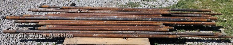 image for item EI8233  Approximately 75 drill stems