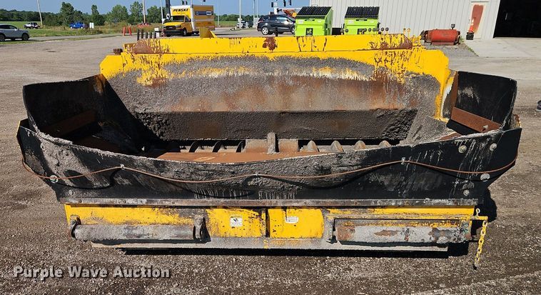 image for item EI8239 2004 Puckett 560 paver