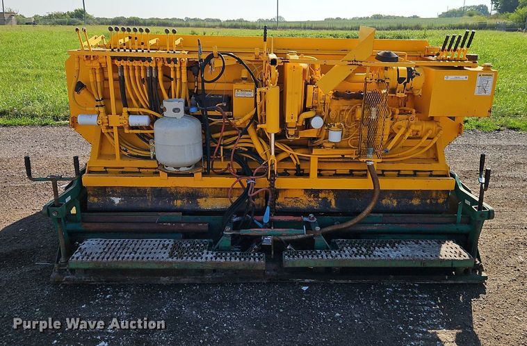 image for item EI8239 2004 Puckett 560 paver