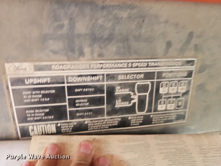 image for item EI8247 1992 Ford L9000 dump truck