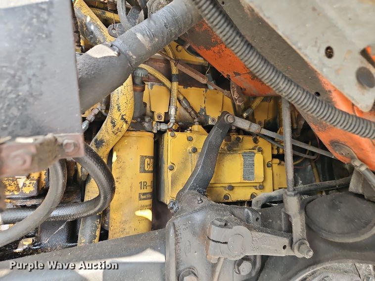 image for item EI8247 1992 Ford L9000 dump truck