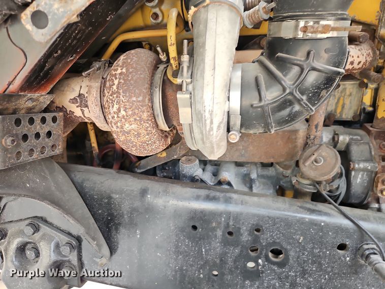 image for item EI8247 1992 Ford L9000 dump truck