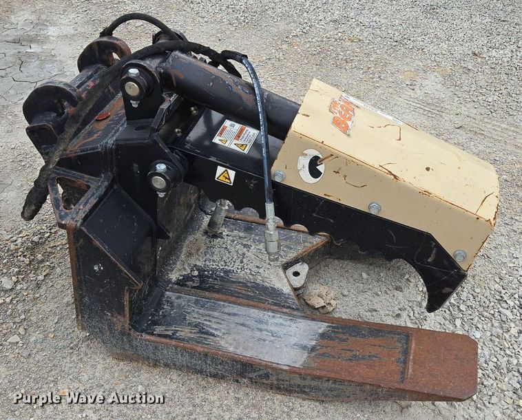 image for item EI8249 Daniel excavator grapple  