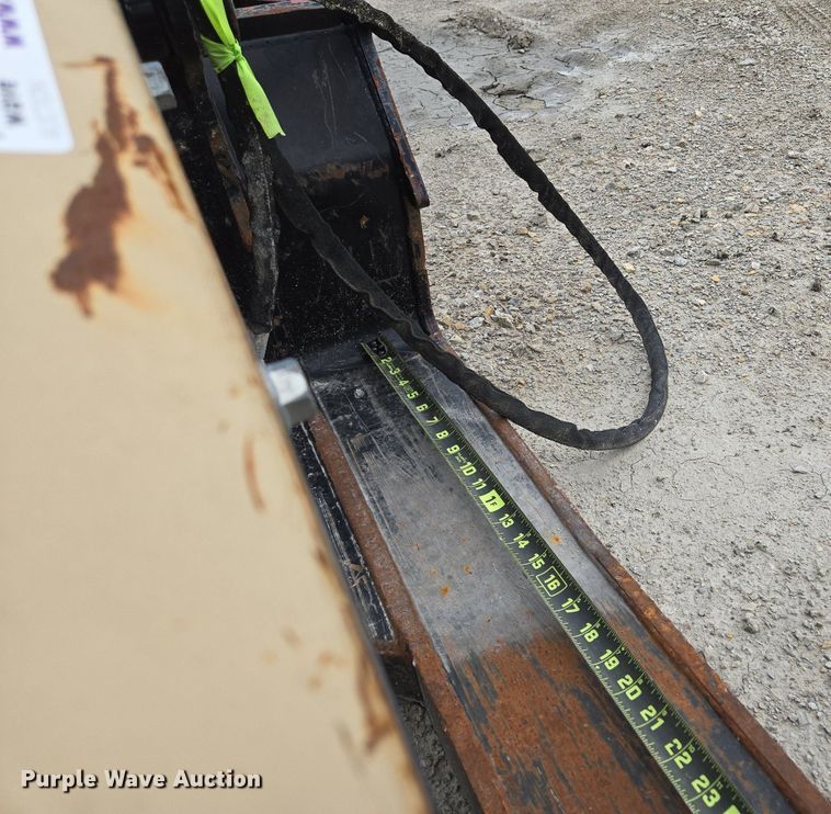 image for item EI8249 Daniel excavator grapple  