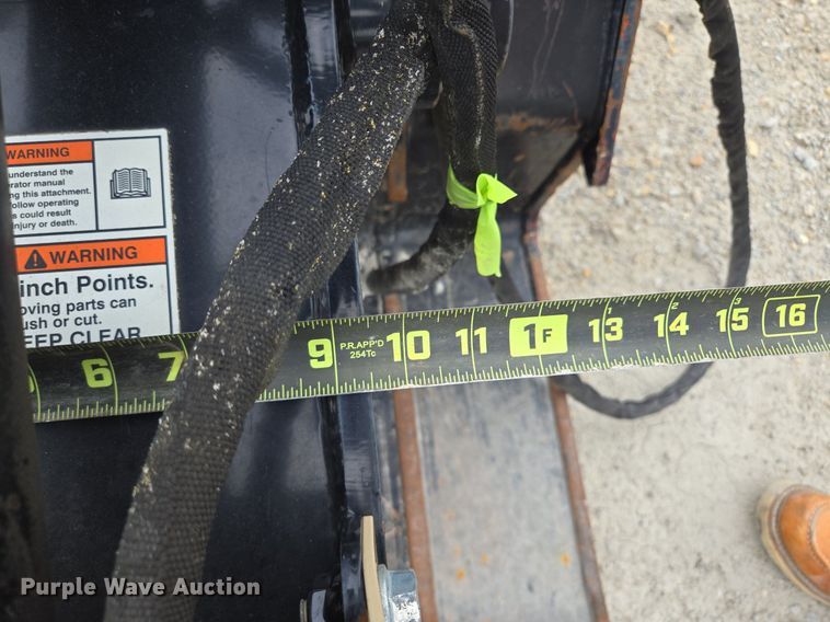 image for item EI8249 Daniel excavator grapple  