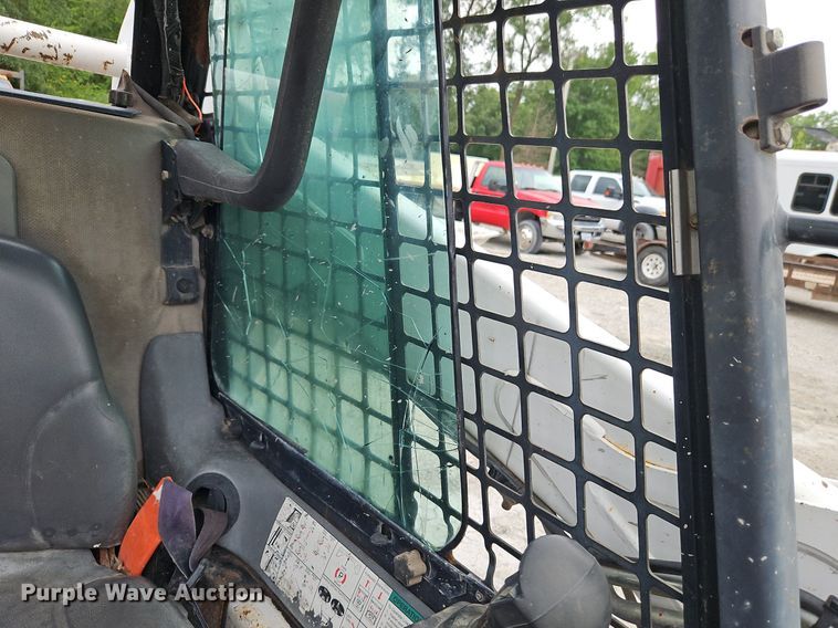 image for item EI8250 2006 Bobcat S185 skid steer loader