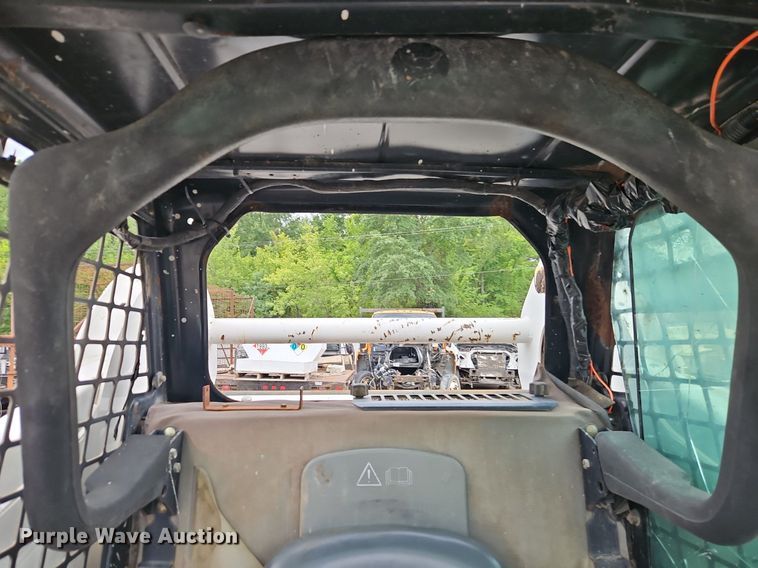 image for item EI8250 2006 Bobcat S185 skid steer loader