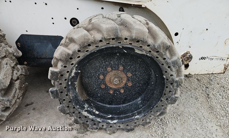 image for item EI8250 2006 Bobcat S185 skid steer loader