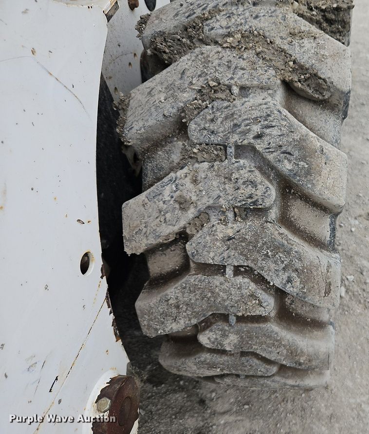 image for item EI8250 2006 Bobcat S185 skid steer loader