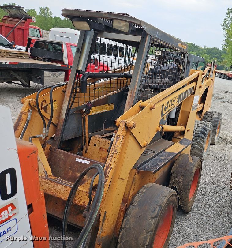 image for item EI8251 1983 Case 1845B skid steer loader