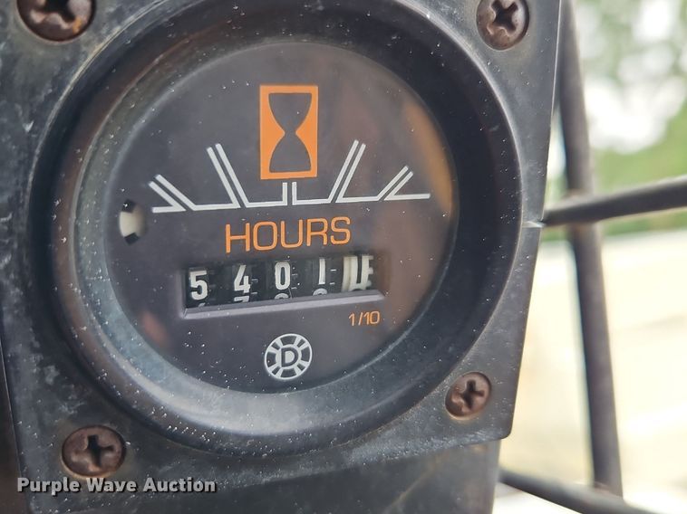 image for item EI8251 1983 Case 1845B skid steer loader