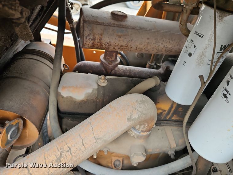 image for item EI8251 1983 Case 1845B skid steer loader