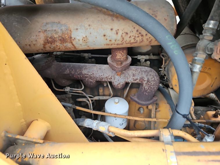 image for item EI8251 1983 Case 1845B skid steer loader