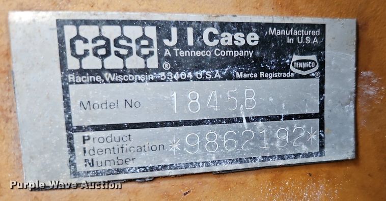 image for item EI8251 1983 Case 1845B skid steer loader