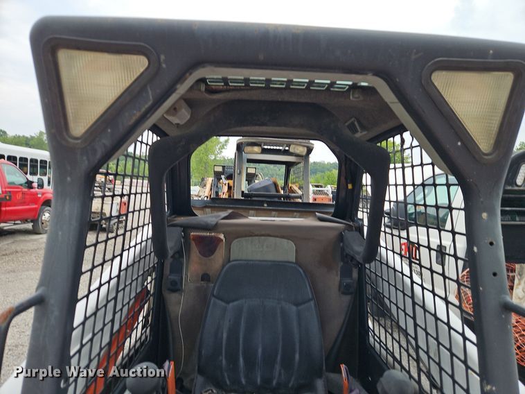 image for item EI8252 2008 Bobcat S150 skid steer loader