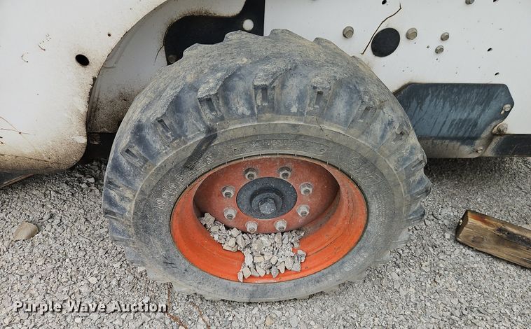 image for item EI8252 2008 Bobcat S150 skid steer loader