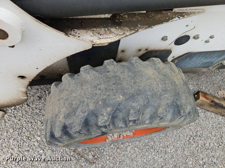 image for item EI8252 2008 Bobcat S150 skid steer loader