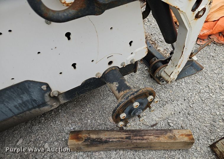 image for item EI8252 2008 Bobcat S150 skid steer loader