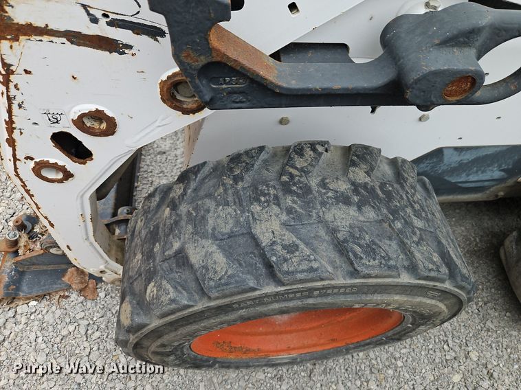 image for item EI8252 2008 Bobcat S150 skid steer loader