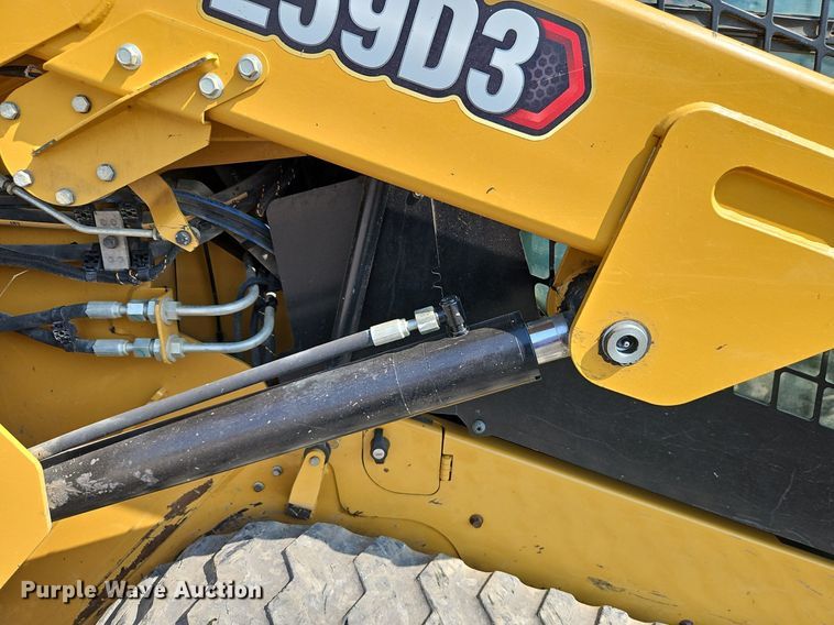 image for item EI8255 2020 Caterpillar  259D3 tracked skid steer loader