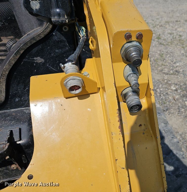 image for item EI8255 2020 Caterpillar  259D3 tracked skid steer loader