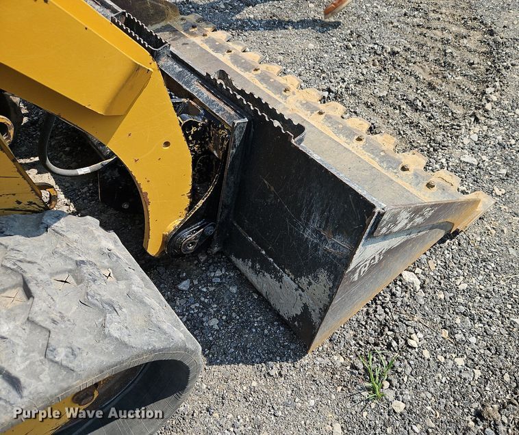 image for item EI8255 2020 Caterpillar  259D3 tracked skid steer loader