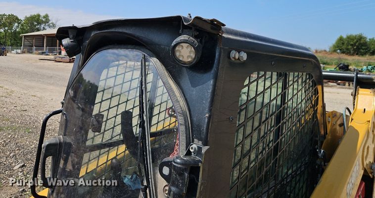 image for item EI8255 2020 Caterpillar  259D3 tracked skid steer loader