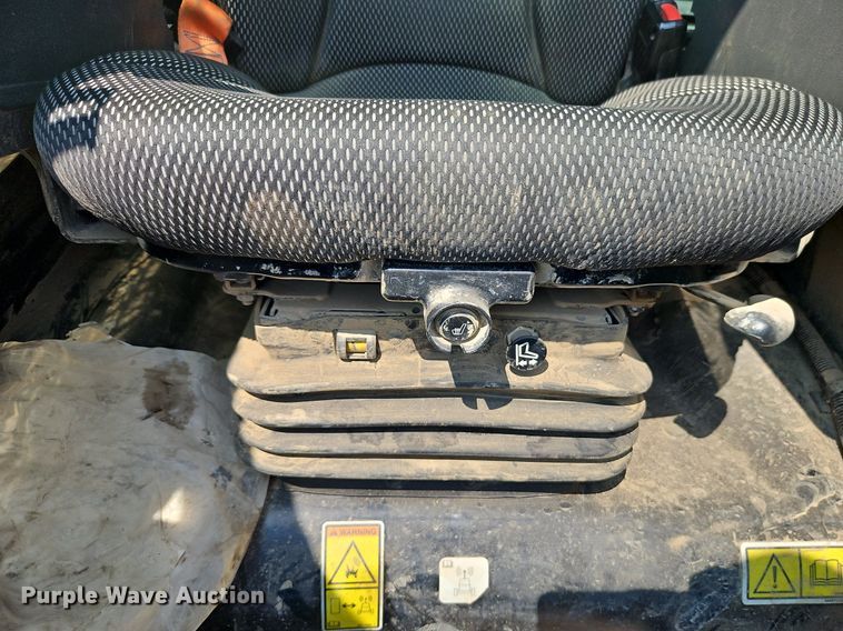 image for item EI8255 2020 Caterpillar  259D3 tracked skid steer loader