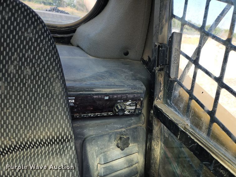 image for item EI8255 2020 Caterpillar  259D3 tracked skid steer loader